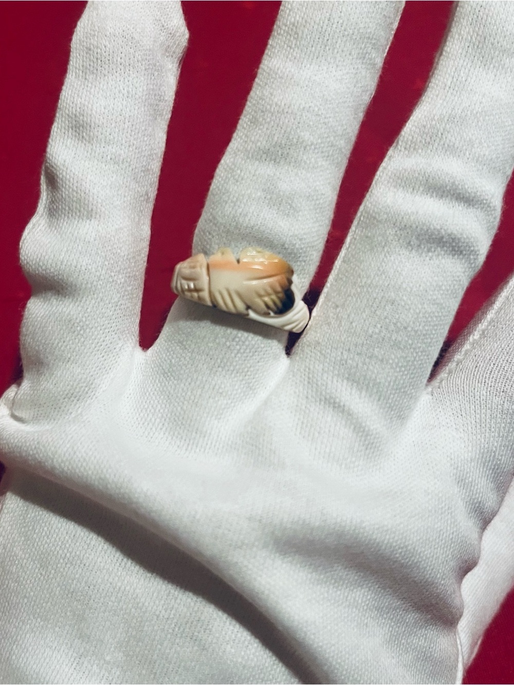 Vintage Cream and Beige Carved Shell Ring - Women Jewelry size 7